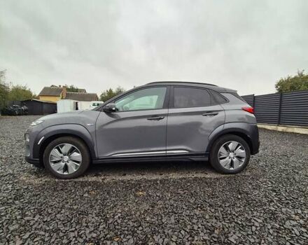 Сірий Хендай Kona, об'ємом двигуна 0 л та пробігом 99 тис. км за 19499 $, фото 7 на Automoto.ua