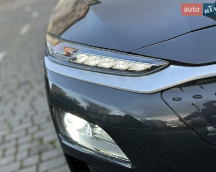 Серый Хендай Kona, объемом двигателя 0 л и пробегом 137 тыс. км за 17500 $, фото 24 на Automoto.ua