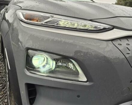 Сірий Хендай Kona, об'ємом двигуна 0 л та пробігом 99 тис. км за 19499 $, фото 10 на Automoto.ua