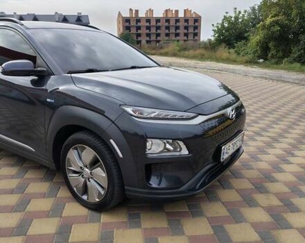 Серый Хендай Kona, объемом двигателя 0 л и пробегом 141 тыс. км за 17200 $, фото 3 на Automoto.ua