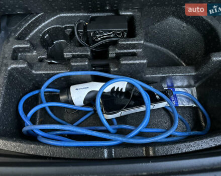 Сірий Хендай Kona, об'ємом двигуна 0 л та пробігом 137 тис. км за 16900 $, фото 42 на Automoto.ua