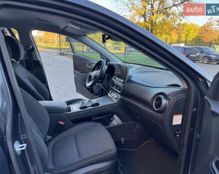 Сірий Хендай Kona, об'ємом двигуна 0 л та пробігом 114 тис. км за 15999 $, фото 20 на Automoto.ua