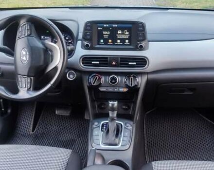 Сірий Хендай Kona, об'ємом двигуна 2 л та пробігом 61 тис. км за 14600 $, фото 19 на Automoto.ua