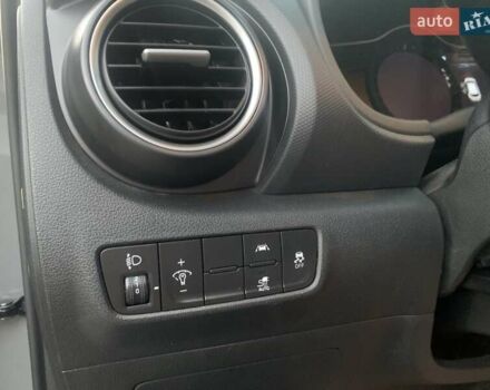 Сірий Хендай Kona, об'ємом двигуна 0 л та пробігом 123 тис. км за 18600 $, фото 9 на Automoto.ua