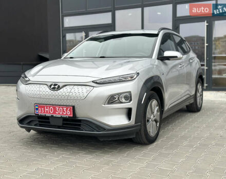 Серый Хендай Kona, объемом двигателя 0 л и пробегом 62 тыс. км за 18900 $, фото 18 на Automoto.ua