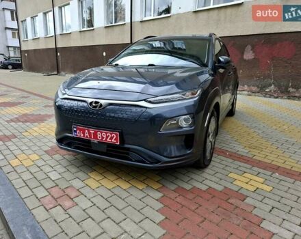 Сірий Хендай Kona, об'ємом двигуна 0 л та пробігом 128 тис. км за 16900 $, фото 3 на Automoto.ua