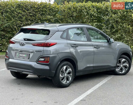 Серый Хендай Kona, объемом двигателя 1.6 л и пробегом 54 тыс. км за 20950 $, фото 20 на Automoto.ua