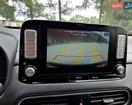 Сірий Хендай Kona, об'ємом двигуна 0 л та пробігом 128 тис. км за 16900 $, фото 66 на Automoto.ua