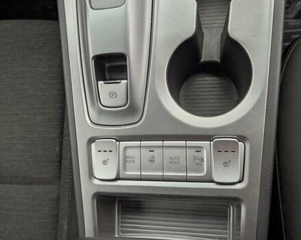 Сірий Хендай Kona, об'ємом двигуна 0 л та пробігом 55 тис. км за 14999 $, фото 12 на Automoto.ua