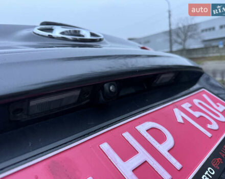 Серый Хендай Kona, объемом двигателя 0 л и пробегом 98 тыс. км за 18300 $, фото 6 на Automoto.ua