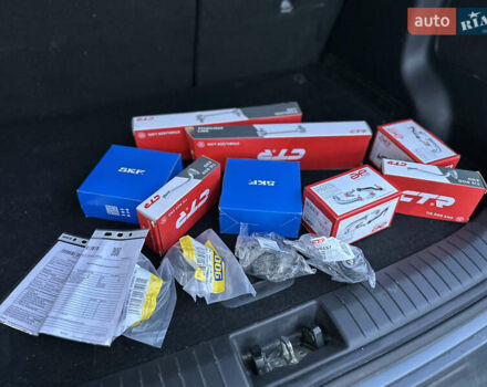 Серый Хендай Kona, объемом двигателя 0 л и пробегом 137 тыс. км за 17500 $, фото 43 на Automoto.ua