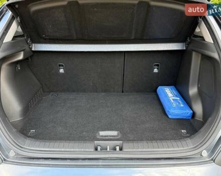 Сірий Хендай Kona, об'ємом двигуна 0 л та пробігом 36 тис. км за 16400 $, фото 10 на Automoto.ua