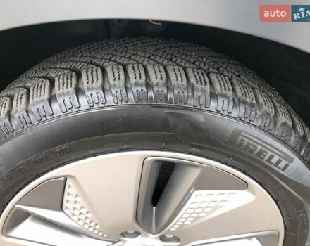 Сірий Хендай Kona, об'ємом двигуна 0 л та пробігом 70 тис. км за 17950 $, фото 14 на Automoto.ua