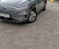 Серый Хендай Kona, объемом двигателя 0 л и пробегом 67 тыс. км за 16100 $, фото 5 на Automoto.ua