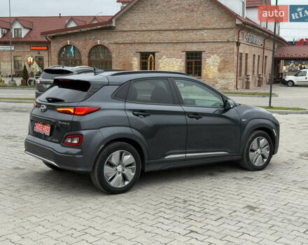 Сірий Хендай Kona, об'ємом двигуна 0 л та пробігом 98 тис. км за 17900 $, фото 4 на Automoto.ua