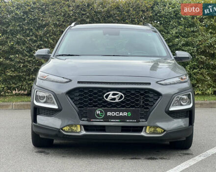 Серый Хендай Kona, объемом двигателя 1.6 л и пробегом 54 тыс. км за 20950 $, фото 4 на Automoto.ua