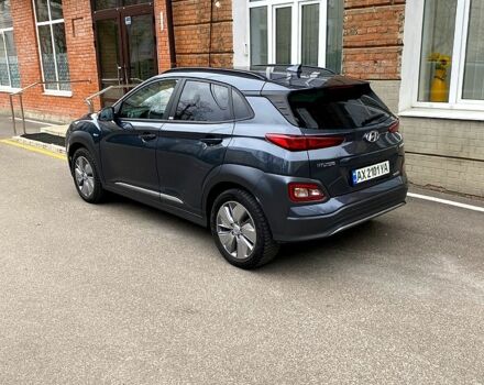 Сірий Хендай Kona, об'ємом двигуна 0 л та пробігом 75 тис. км за 16000 $, фото 6 на Automoto.ua