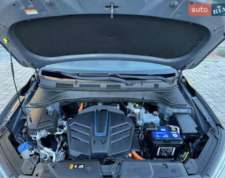 Сірий Хендай Kona, об'ємом двигуна 0 л та пробігом 114 тис. км за 15999 $, фото 43 на Automoto.ua