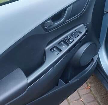 Сірий Хендай Kona, об'ємом двигуна 2 л та пробігом 61 тис. км за 14600 $, фото 13 на Automoto.ua