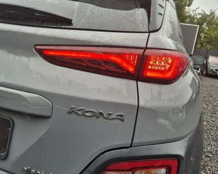 Сірий Хендай Kona, об'ємом двигуна 0 л та пробігом 99 тис. км за 19499 $, фото 15 на Automoto.ua