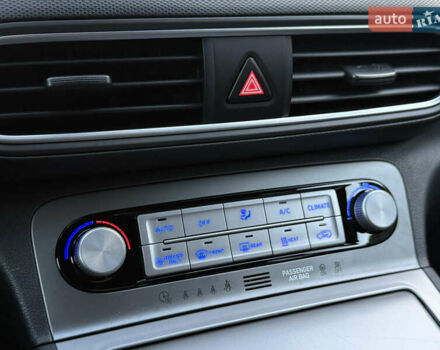 Сірий Хендай Kona, об'ємом двигуна 0 л та пробігом 81 тис. км за 17200 $, фото 110 на Automoto.ua