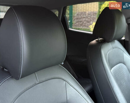 Сірий Хендай Kona, об'ємом двигуна 0 л та пробігом 81 тис. км за 17200 $, фото 94 на Automoto.ua