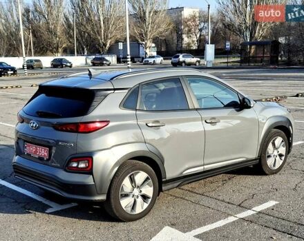 Серый Хендай Kona, объемом двигателя 0 л и пробегом 116 тыс. км за 18600 $, фото 8 на Automoto.ua