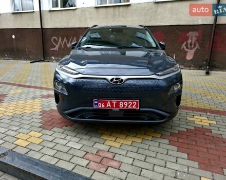 Сірий Хендай Kona, об'ємом двигуна 0 л та пробігом 128 тис. км за 16900 $, фото 4 на Automoto.ua