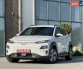 Серый Хендай Kona, объемом двигателя 0 л и пробегом 93 тыс. км за 17970 $, фото 4 на Automoto.ua