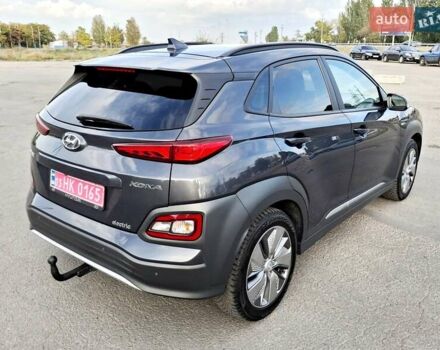 Серый Хендай Kona, объемом двигателя 0 л и пробегом 108 тыс. км за 18600 $, фото 8 на Automoto.ua