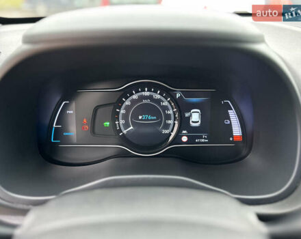 Сірий Хендай Kona, об'ємом двигуна 0 л та пробігом 61 тис. км за 18800 $, фото 22 на Automoto.ua