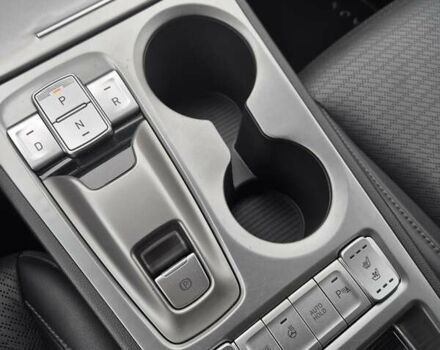 Сірий Хендай Kona, об'ємом двигуна 0 л та пробігом 99 тис. км за 19499 $, фото 41 на Automoto.ua