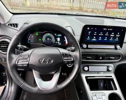 Серый Хендай Kona, объемом двигателя 0 л и пробегом 74 тыс. км за 15250 $, фото 50 на Automoto.ua