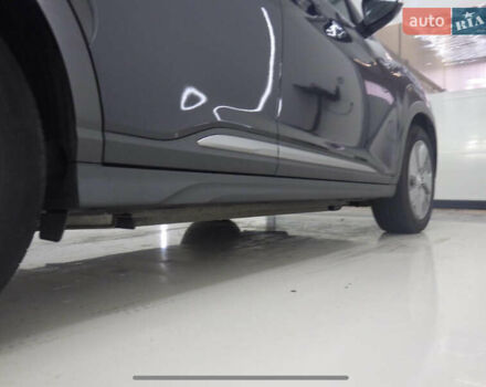 Сірий Хендай Kona, об'ємом двигуна 0 л та пробігом 78 тис. км за 18300 $, фото 12 на Automoto.ua