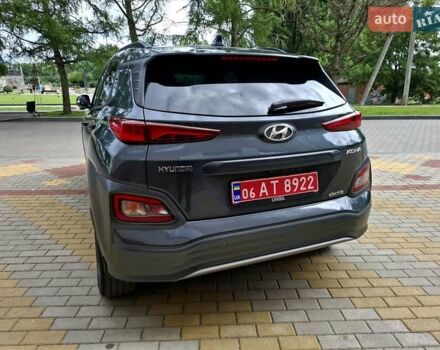 Сірий Хендай Kona, об'ємом двигуна 0 л та пробігом 128 тис. км за 16900 $, фото 19 на Automoto.ua