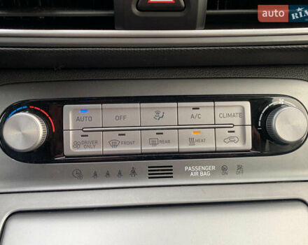 Серый Хендай Kona, объемом двигателя 0 л и пробегом 107 тыс. км за 18900 $, фото 14 на Automoto.ua