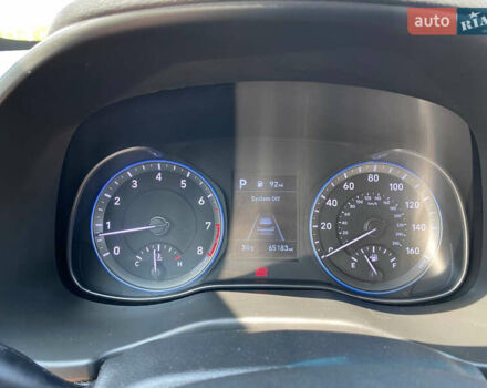 Серый Хендай Kona, объемом двигателя 2 л и пробегом 104 тыс. км за 15200 $, фото 9 на Automoto.ua
