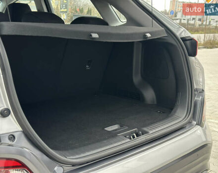 Серый Хендай Kona, объемом двигателя 0 л и пробегом 62 тыс. км за 18900 $, фото 51 на Automoto.ua