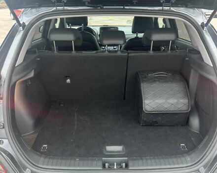 Серый Хендай Kona, объемом двигателя 0 л и пробегом 98 тыс. км за 17700 $, фото 8 на Automoto.ua