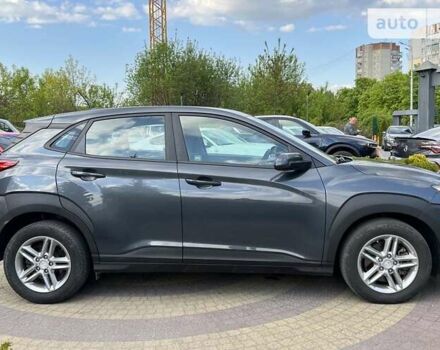 Сірий Хендай Kona, об'ємом двигуна 2 л та пробігом 85 тис. км за 17999 $, фото 7 на Automoto.ua