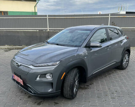 Серый Хендай Kona, объемом двигателя 0 л и пробегом 56 тыс. км за 17900 $, фото 1 на Automoto.ua