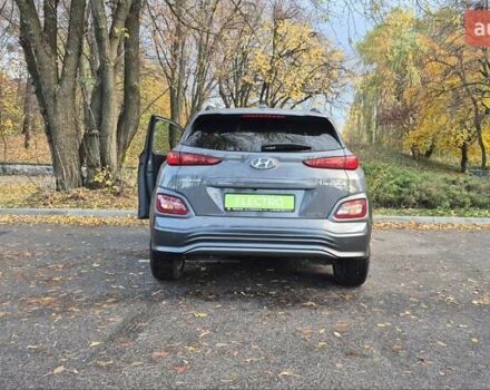 Сірий Хендай Kona, об'ємом двигуна 0 л та пробігом 42 тис. км за 22200 $, фото 8 на Automoto.ua