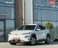 Серый Хендай Kona, объемом двигателя 0 л и пробегом 93 тыс. км за 17970 $, фото 6 на Automoto.ua