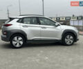 Серый Хендай Kona, объемом двигателя 0 л и пробегом 62 тыс. км за 18900 $, фото 6 на Automoto.ua