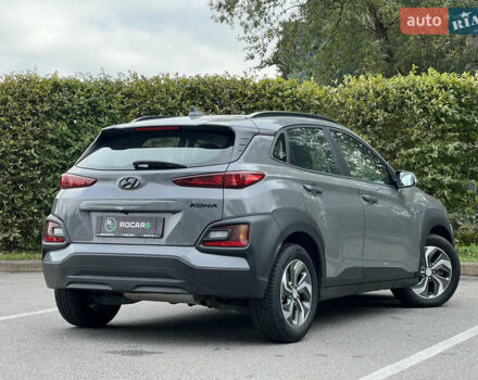 Серый Хендай Kona, объемом двигателя 1.6 л и пробегом 54 тыс. км за 20950 $, фото 19 на Automoto.ua