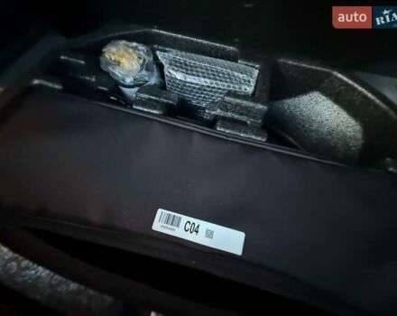 Сірий Хендай Kona, об'ємом двигуна 0 л та пробігом 63 тис. км за 18600 $, фото 22 на Automoto.ua