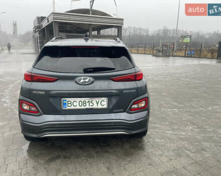 Сірий Хендай Kona, об'ємом двигуна 0 л та пробігом 132 тис. км за 15500 $, фото 4 на Automoto.ua