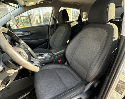 Сірий Хендай Kona, об'ємом двигуна 0 л та пробігом 38 тис. км за 19200 $, фото 22 на Automoto.ua