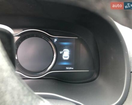 Сірий Хендай Kona, об'ємом двигуна 0 л та пробігом 70 тис. км за 17950 $, фото 16 на Automoto.ua