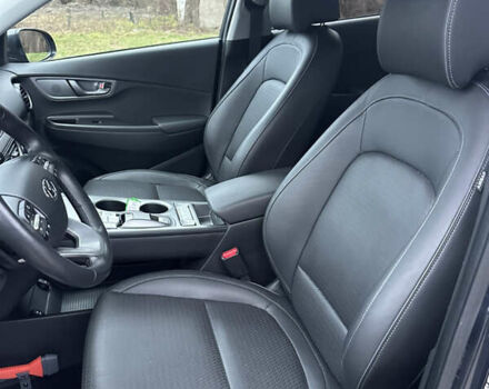 Сірий Хендай Kona, об'ємом двигуна 0 л та пробігом 149 тис. км за 17950 $, фото 52 на Automoto.ua